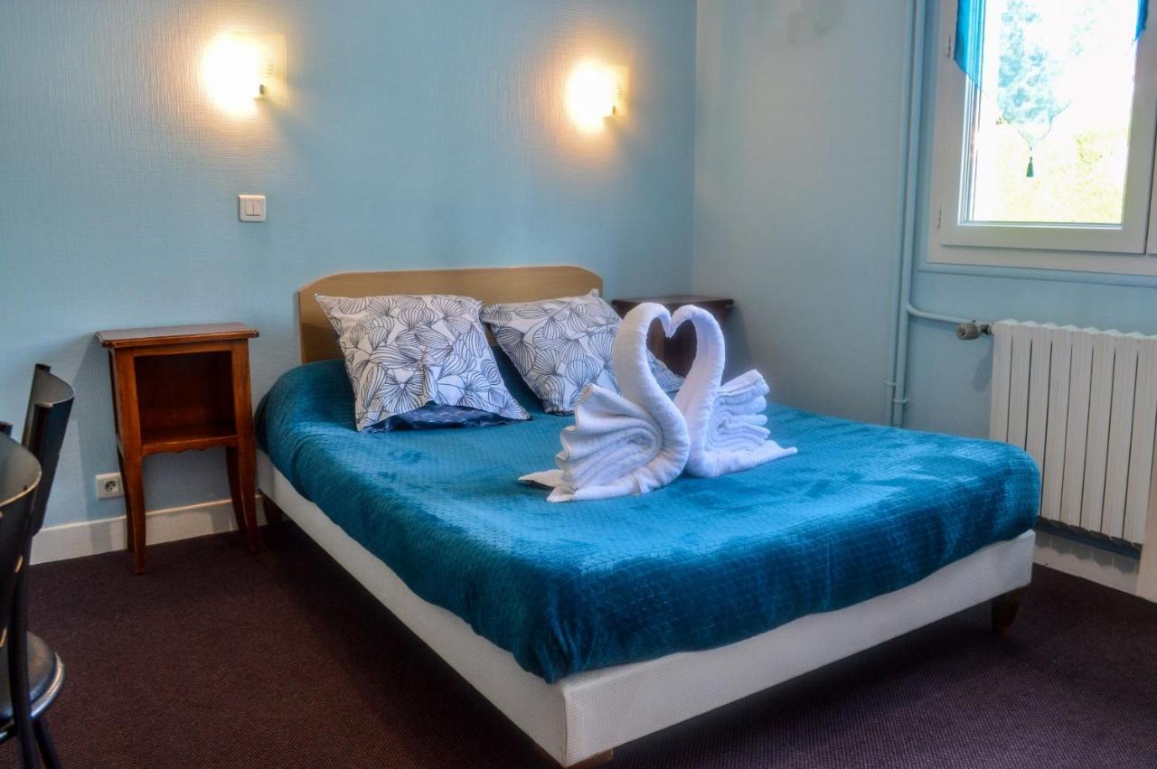 Hotel Le Pommeil Guéret Buitenkant foto